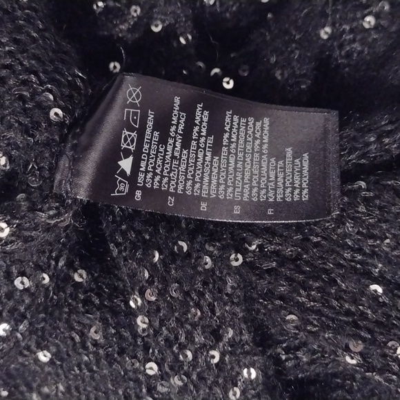 NWOT H&M Divided Black Knit Sequins Shrug Sweater Cardigan Size Small Size 4 - Picture 16 of 16